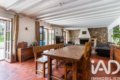 Maison - 200 m² - 5 pièces