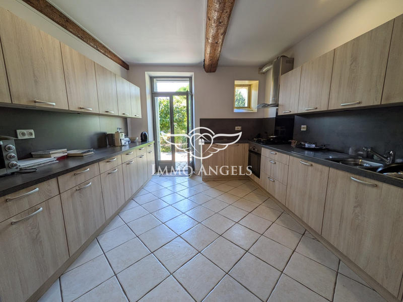 Maison - 255 m² - 10 pièces