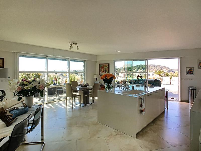 Appartement - 107 m² - 4 pièces