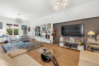 Appartement - 74 m² - 2 pièces