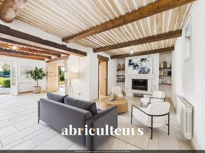 Mas - 345 m² - 11 pièces