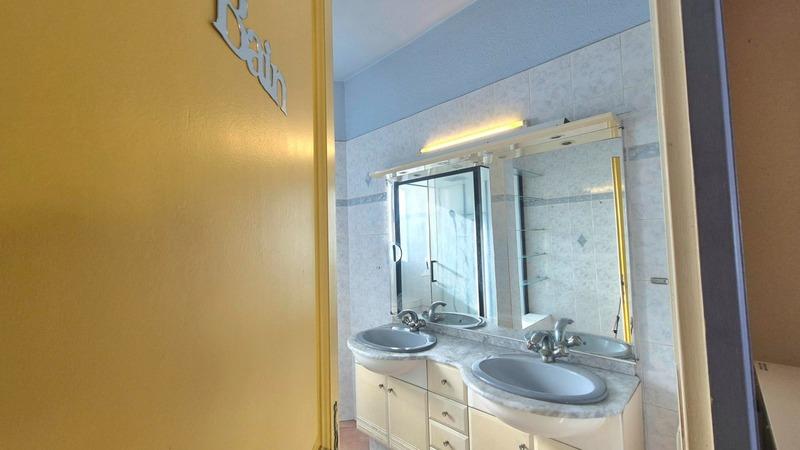 Maison - 95 m² - 4 pièces