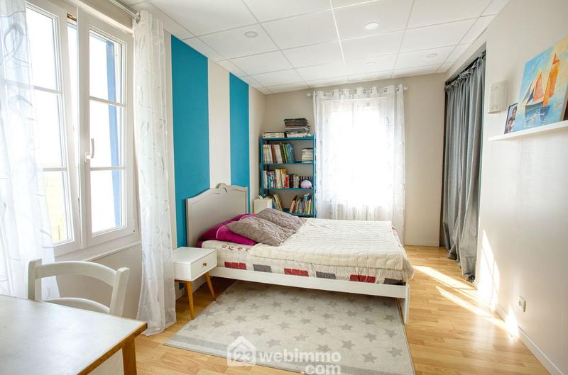 Maison - 176 m² - 7 pièces