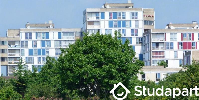 Chambre - 13 m² - 1 pièce