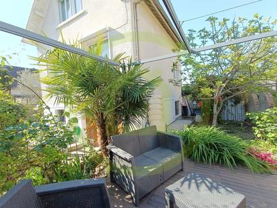 Maison - 100 m² - 6 pièces