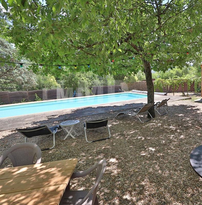 Maison ancienne - 236 m² - 7 pièces