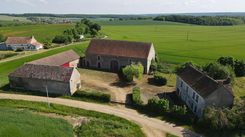 Propriété - 211 m² - 8 pièces