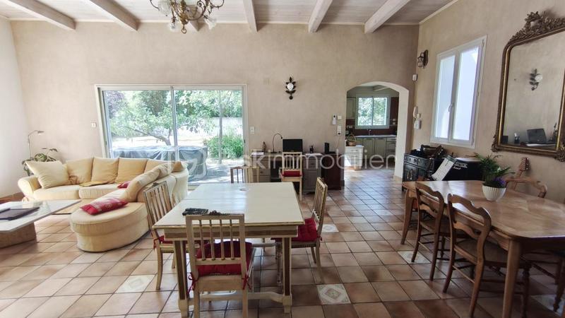 Propriété - 146 m² - 7 pièces