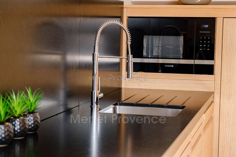 Appartement - 90 m² - 3 pièces