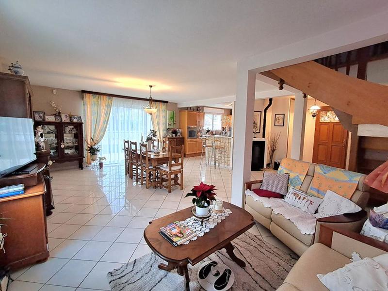 Maison - 160 m² - 8 pièces