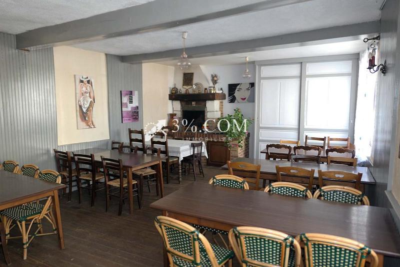 Maison - 234 m² - 11 pièces