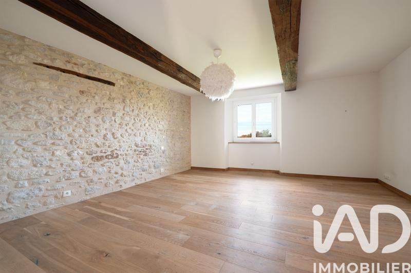 Maison - 324 m² - 5 pièces