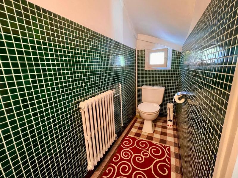 Maison - 388 m² - 10 pièces