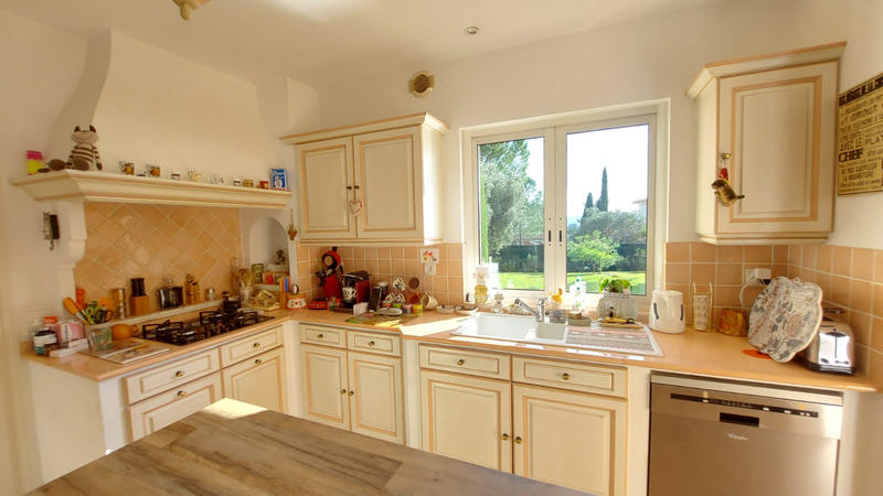 Villa - 210 m² - 6 pièces