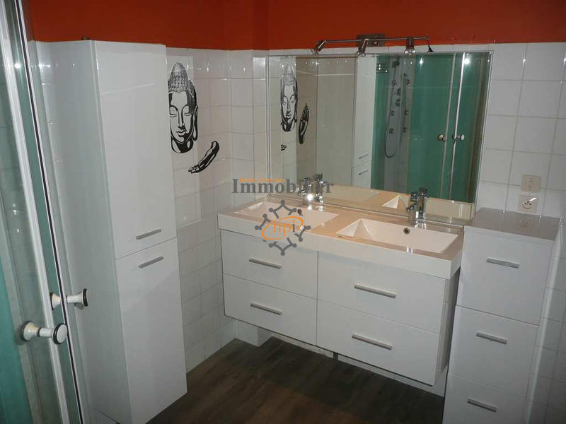 Appartement - 80 m² - 4 pièces