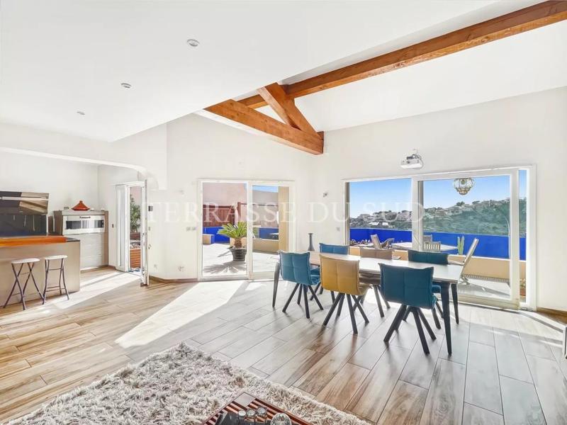 Maison - 194 m² - 6 pièces