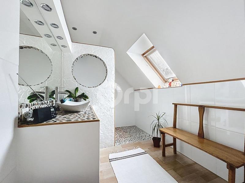 Maison - 150 m² - 5 pièces