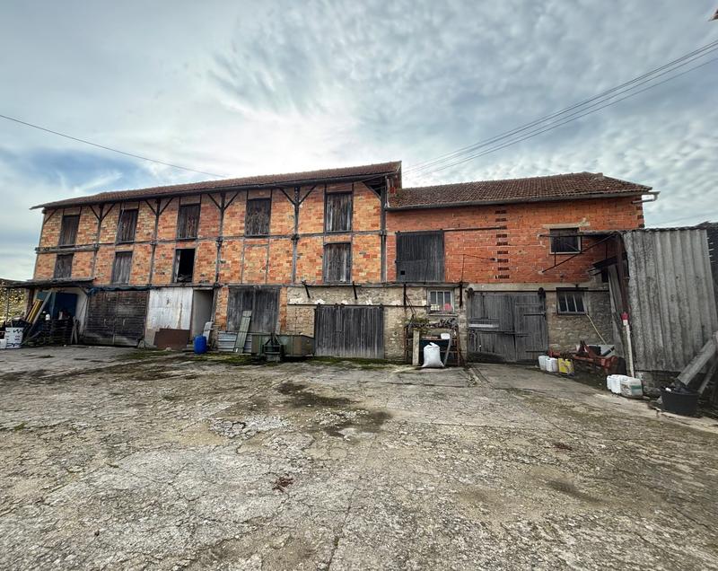 Ferme - 1 m² - 10 pièces