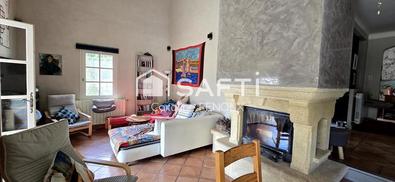 Maison - 215 m² - 10 pièces