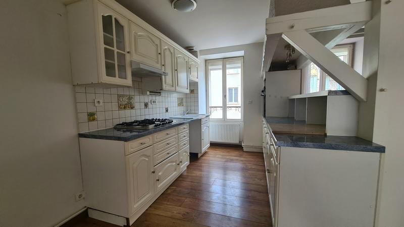 Appartement - 98 m² - 3 pièces