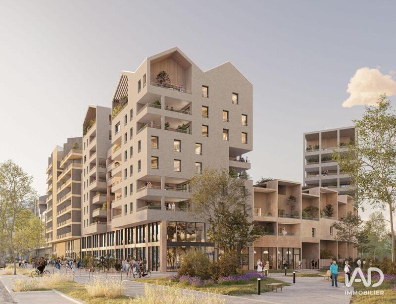 Appartement - 151 m² - 5 pièces