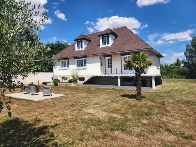 Maison traditionnelle - 138 m² - 5 pièces