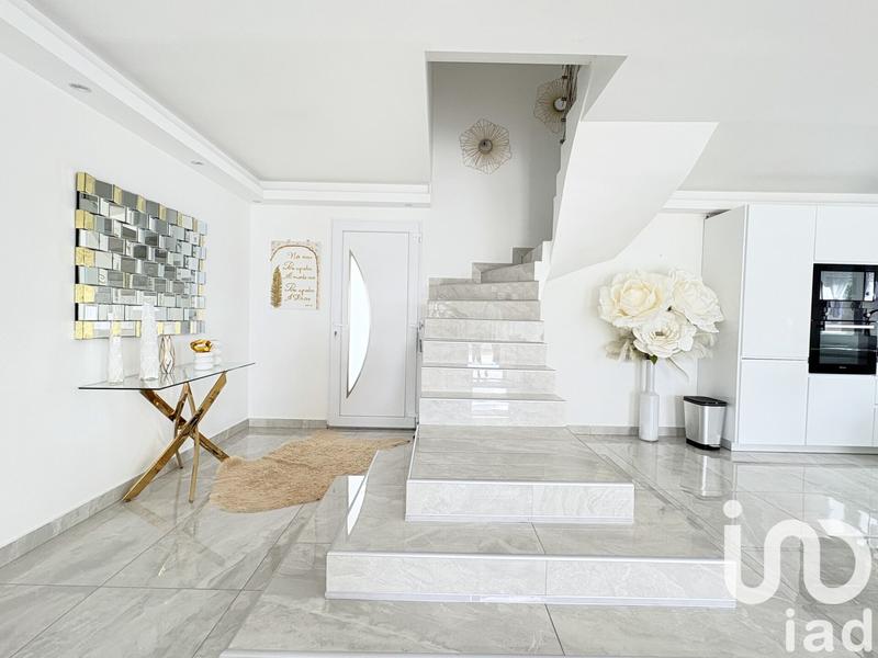 Maison - 150 m² - 4 pièces