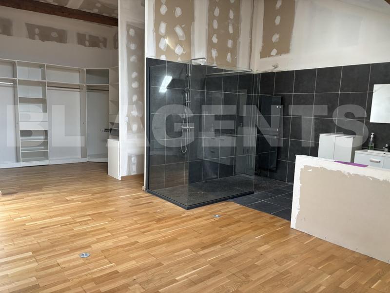 Maison - 292 m² - 7 pièces