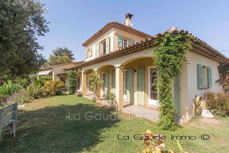 Villa - 198 m² - 7 pièces