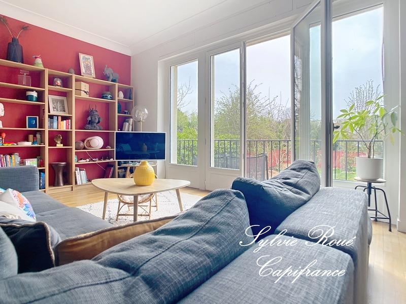 Maison - 430 m² - 12 pièces