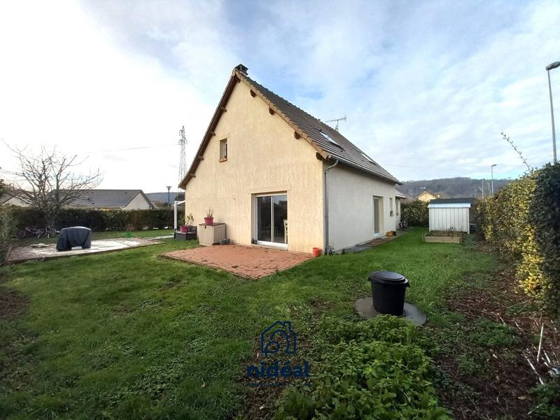 Maison traditionnelle - 114 m² - 6 pièces