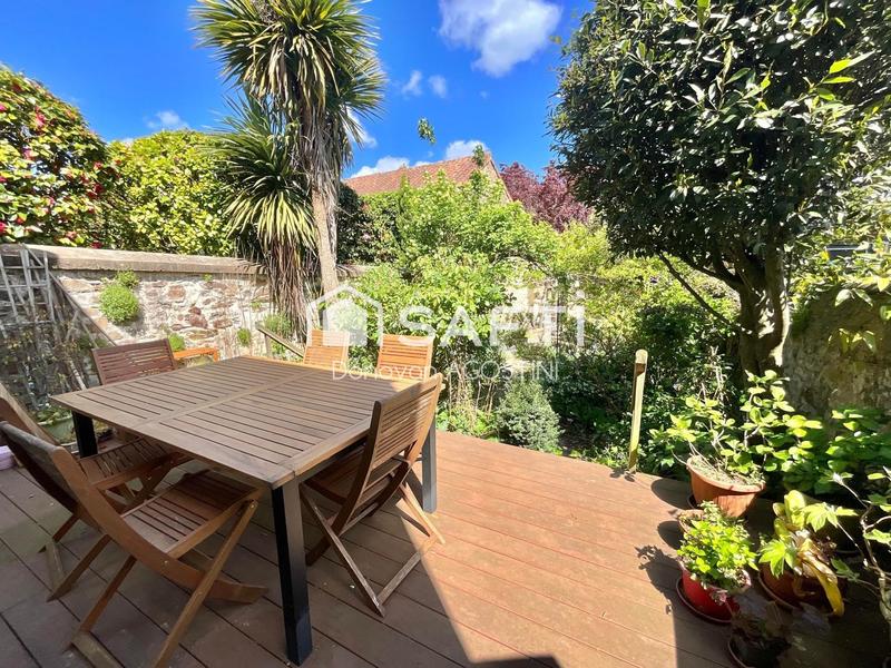 Maison - 110 m² - 4 pièces