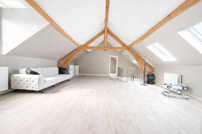 Moulin - 500 m² - 10 pièces