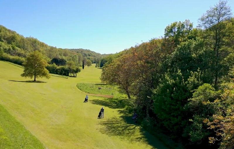 Maison - 422 m² - 12 pièces