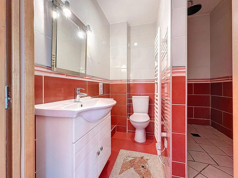 Maison - 261 m² - 11 pièces