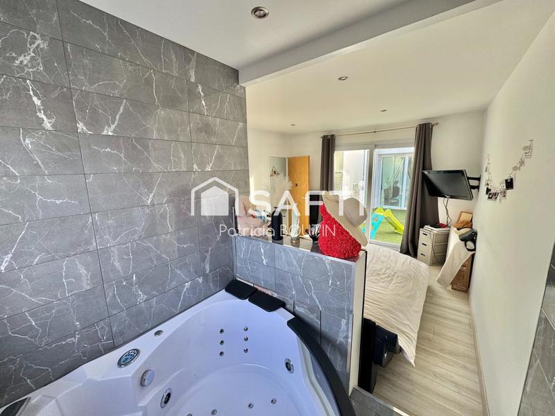 Maison - 121 m² - 5 pièces