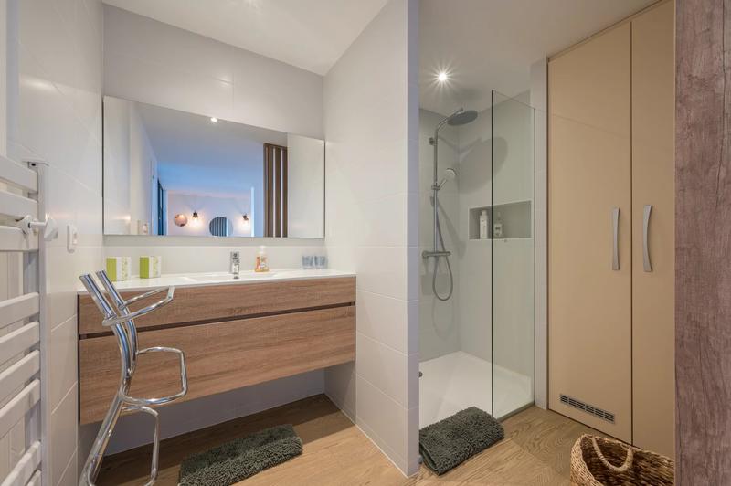 Propriété - 339 m² - 9 pièces