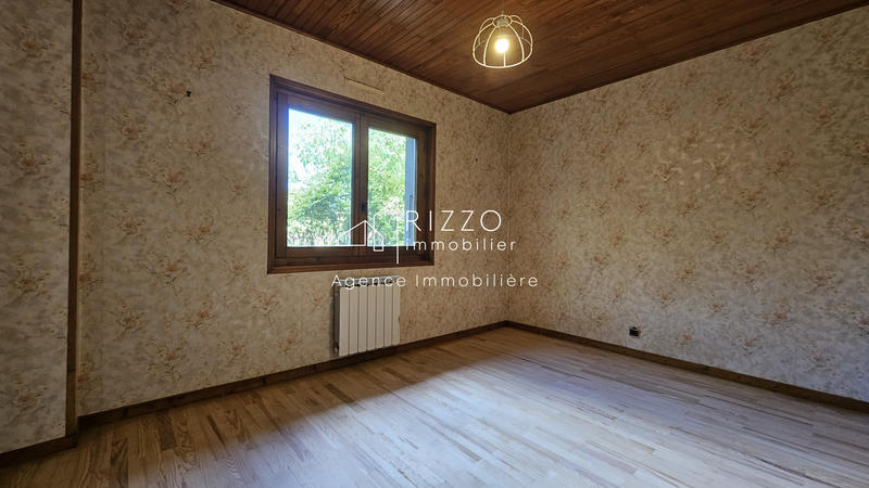 Maison - 170 m² - 6 pièces
