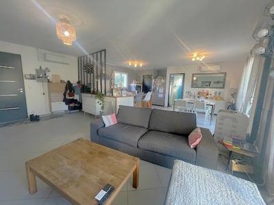 Maison - 102 m² - 5 pièces