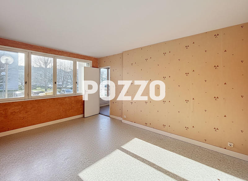 Appartement - 96 m² - 5 pièces