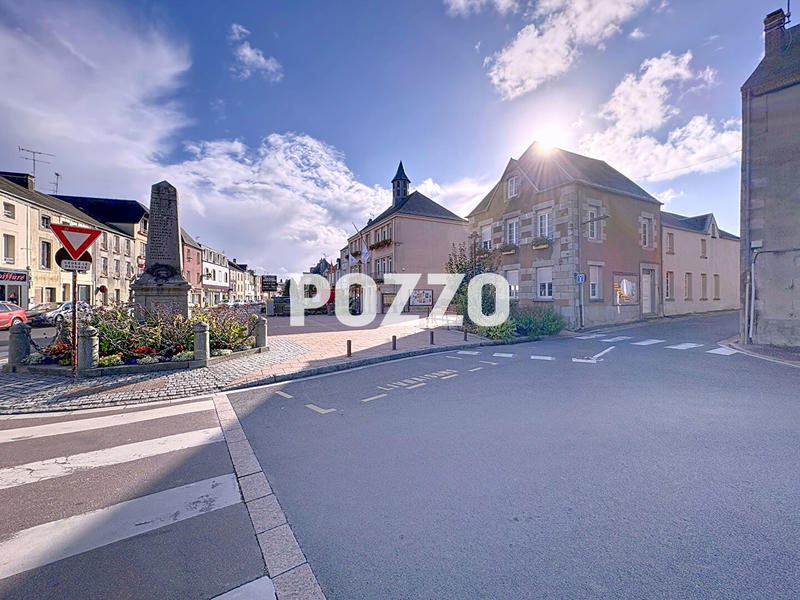 Maison - 178 m² - 9 pièces