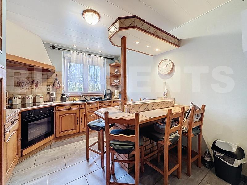 Maison contemporaine - 132 m² - 9 pièces