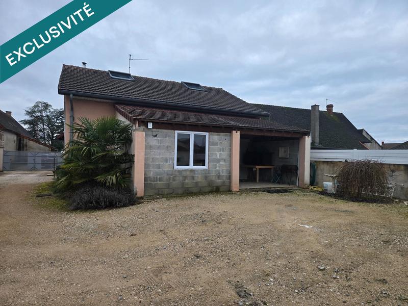 Maison de village - 170 m² - 8 pièces