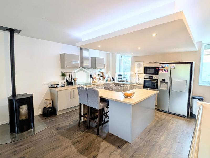 Maison - 145 m² - 5 pièces