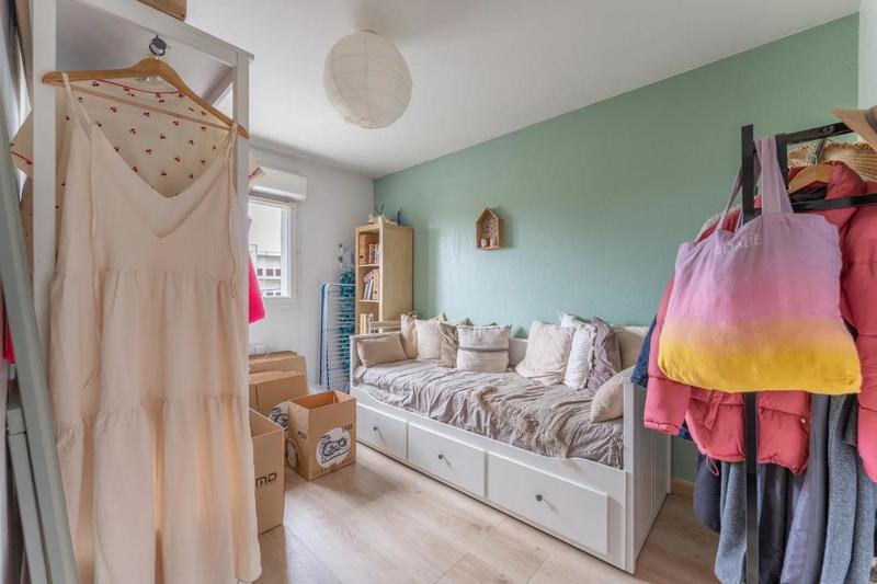 Appartement - 75 m² - 4 pièces