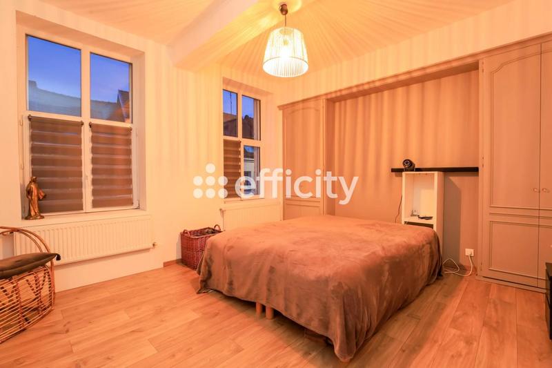 Maison - 190 m² - 6 pièces