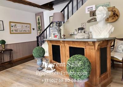 Moulin - 621 m² - 16 pièces