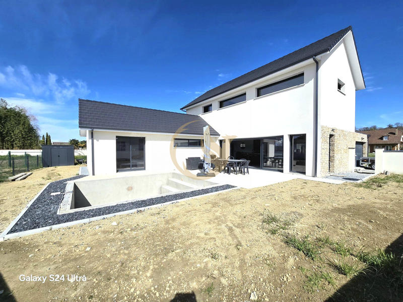 Maison contemporaine - 165 m² - 5 pièces