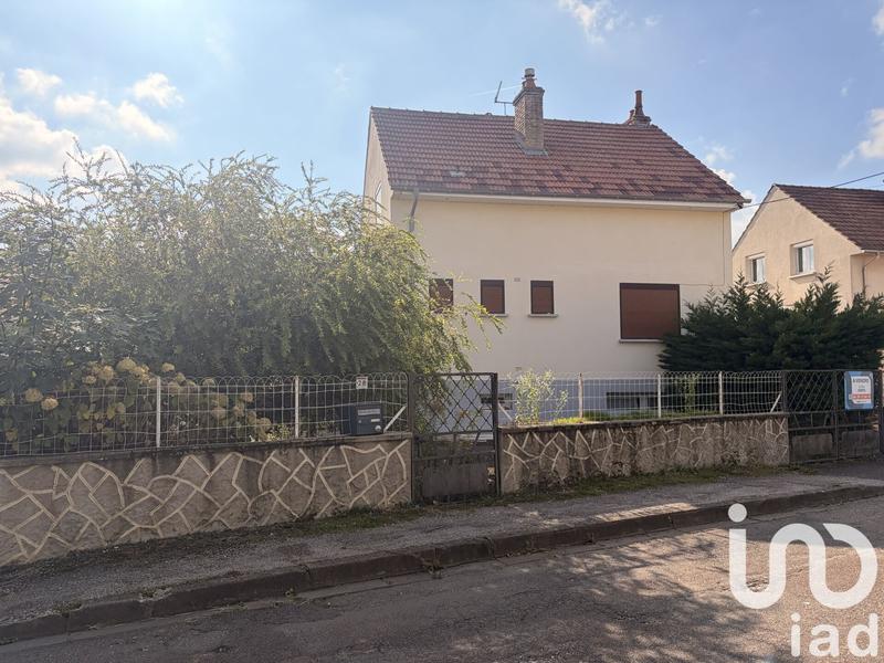 Maison - 93 m² - 5 pièces