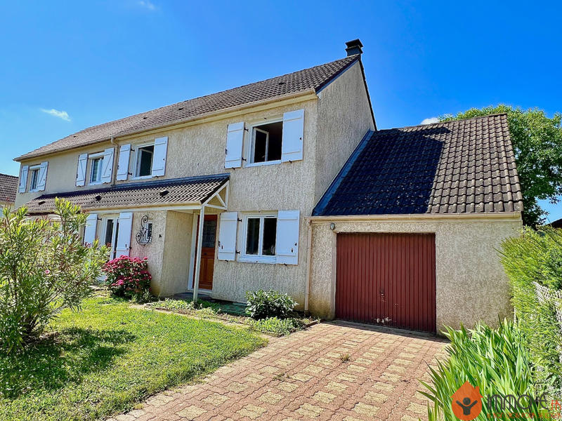 Maison - 106 m² - 6 pièces